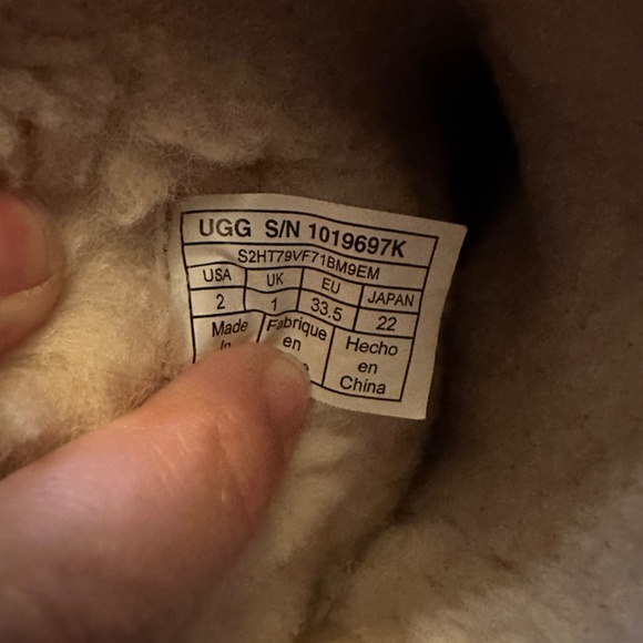 UGG star boots - Picture 2 of 3